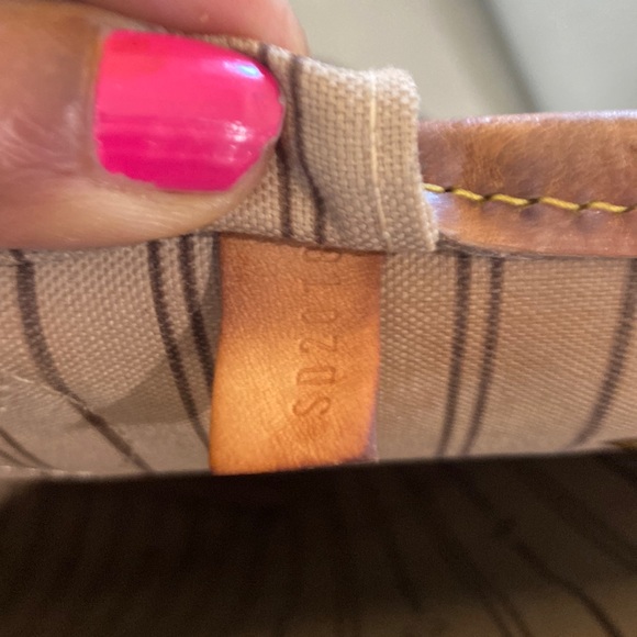 Authentic LV neverfull mm - Picture 8 of 10